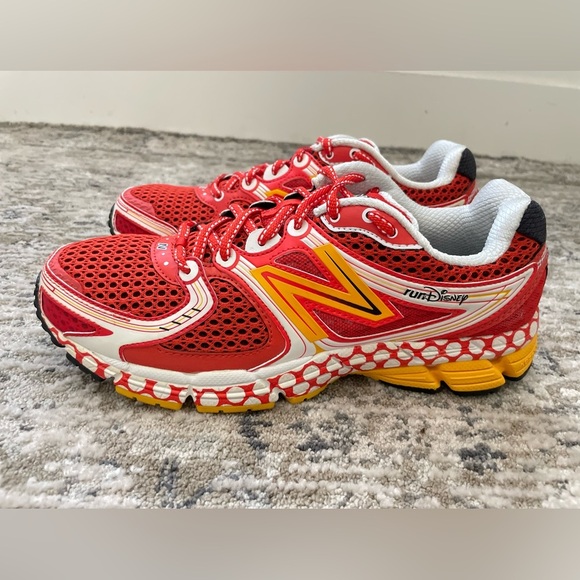 NEW Run Disney x New Balance Minnie Mouse Sneakers Womens Size 11 Red RARE - Picture 12 of 13
